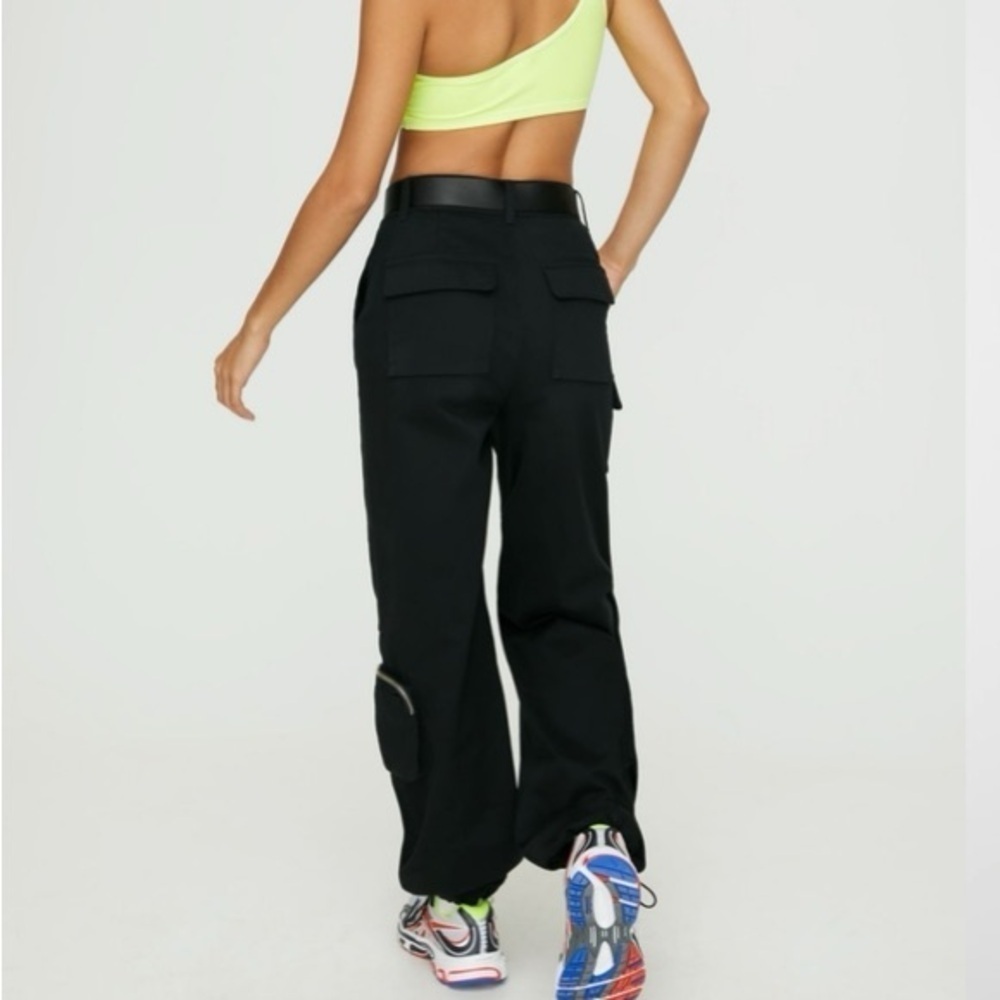 Aritzia TNA L.E.S Cargo Pant in Tan - Picture 3 of 14